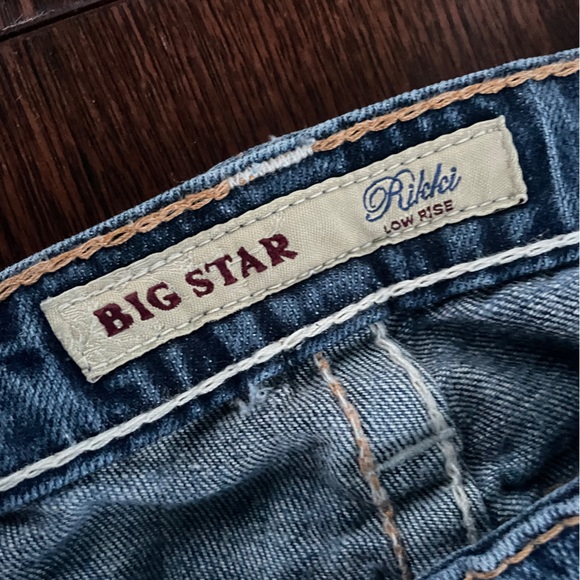 Big Star Low Rise Rikki Capris - Picture 5 of 5